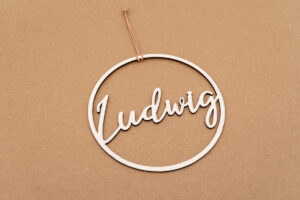 Herzboxx Holzschild Wunschname Kontur