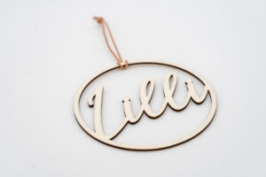 Holzschild mit Wunschnamen Kontur