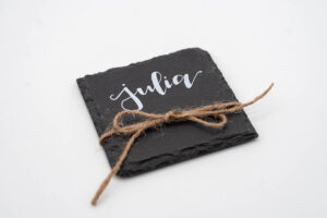 Herzboxx Hochzeit Namensschild Schiefertafel eckig