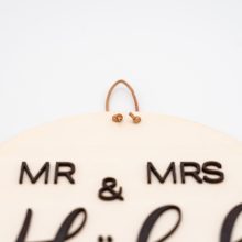 Herzboxx_Holzschild_Mr_and_Mrs_03
